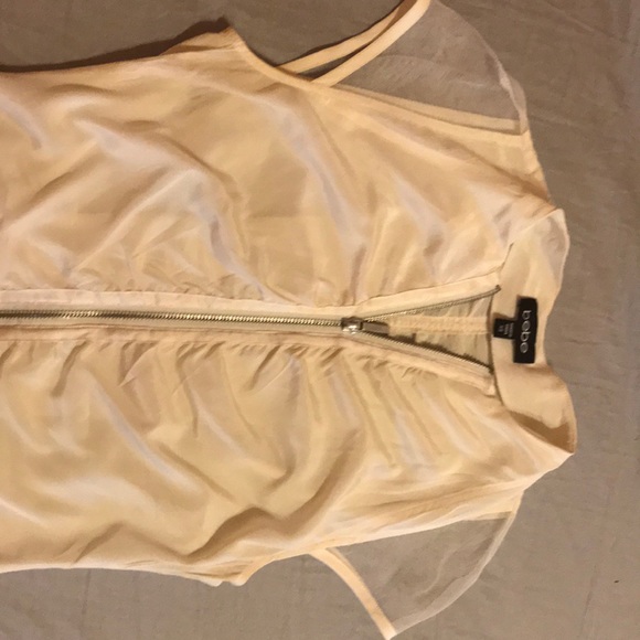 ✨BeBe✨ top - Picture 2 of 3